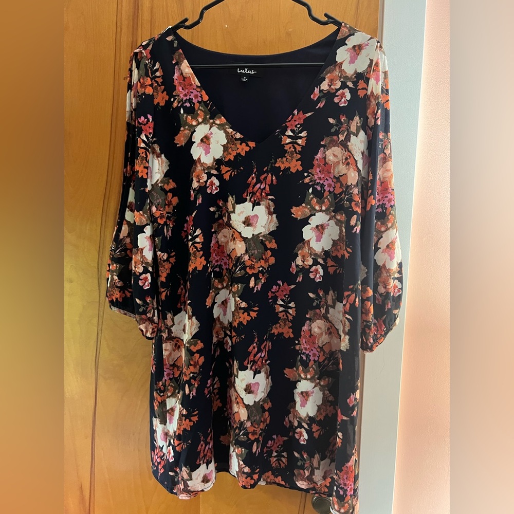 Lulus Shift Dress in size Small